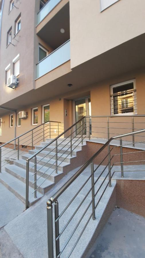 Luxury Apartment Iva Skopje Bagian luar foto
