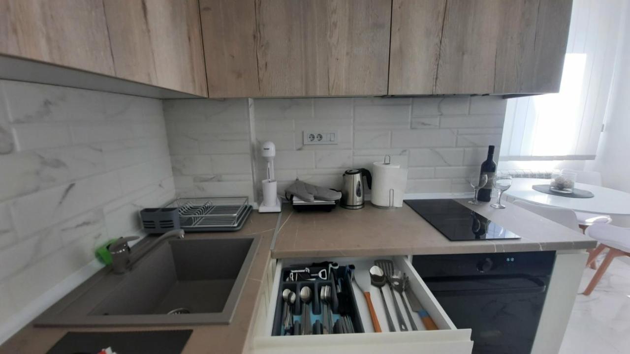 Luxury Apartment Iva Skopje Bagian luar foto
