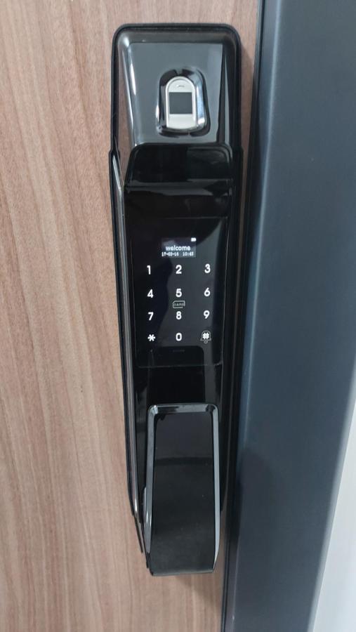 Luxury Apartment Iva Skopje Bagian luar foto