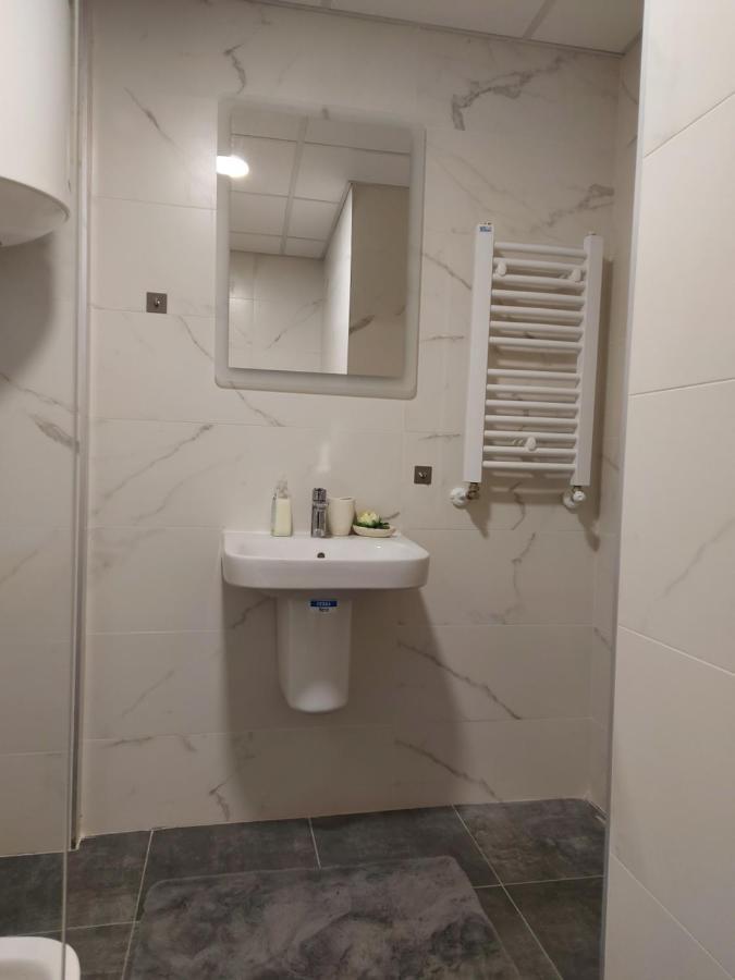 Luxury Apartment Iva Skopje Bagian luar foto