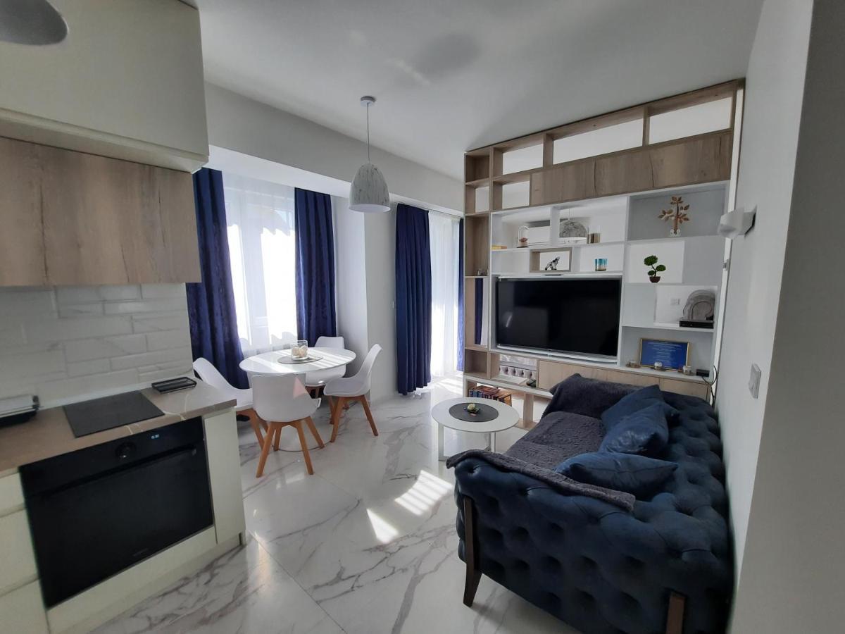 Luxury Apartment Iva Skopje Bagian luar foto